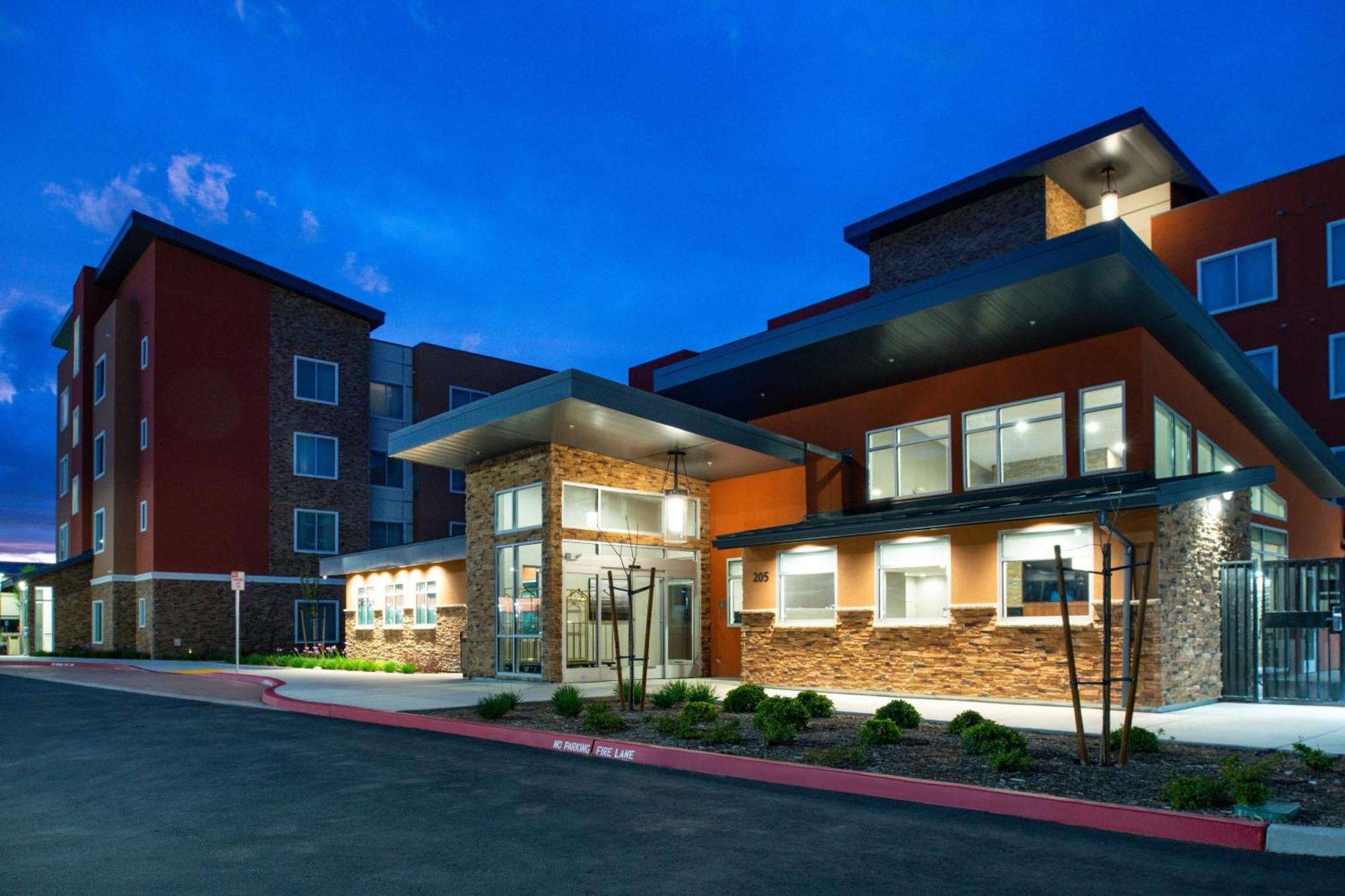 Residence Inn Visalia Exterior photo